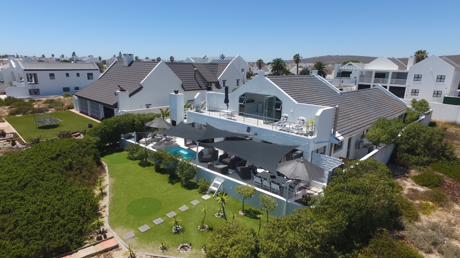 5 Bedroom Property for Sale in Golden Mile Western Cape